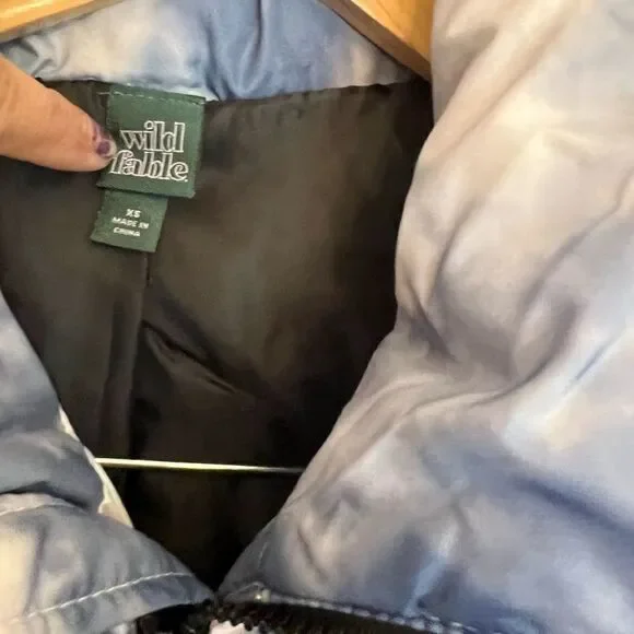 EUC women’s Wild Fable tie died sky puffer jacket. Size XS. - Picture 5 of 6